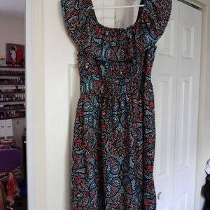 XL Women's/junior's Summer Dress - Knee Length